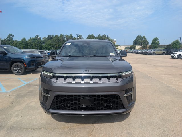New 2026 Baltic-Gray Metallic Clear-Coat Exterior Paint Jeep Limited Altitude image 8