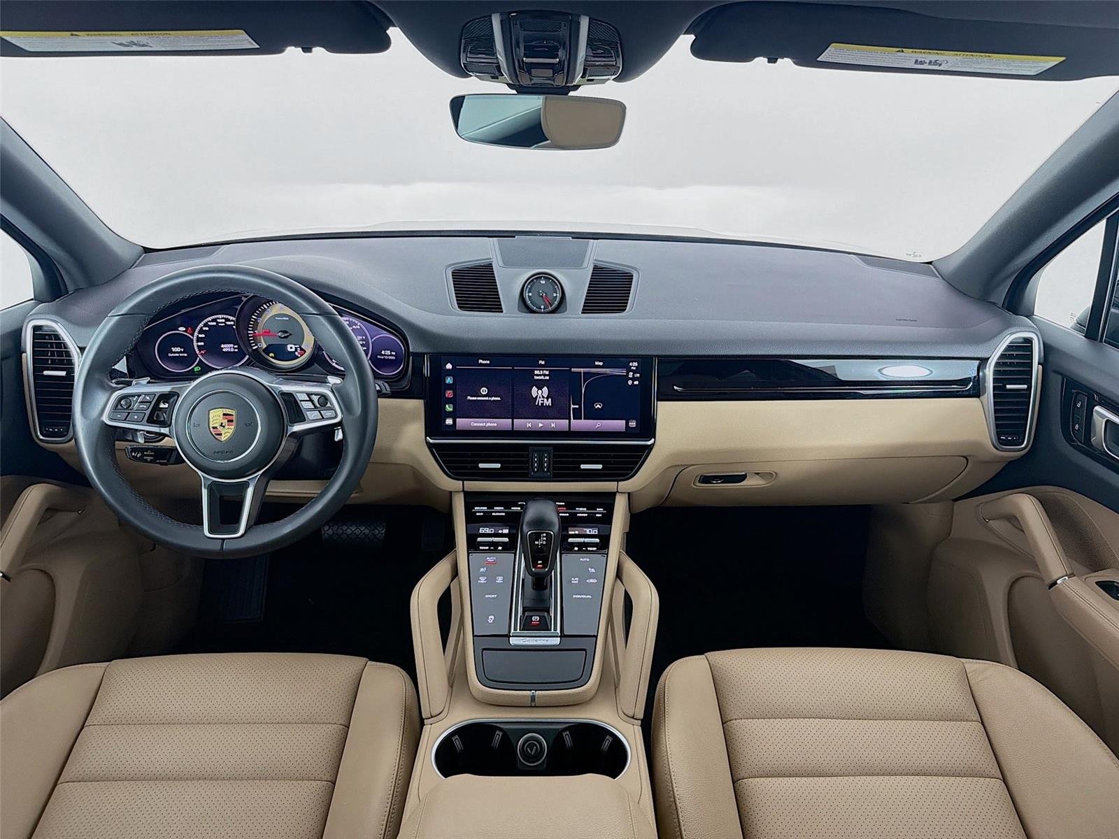 Used 2023  Porsche  image 15