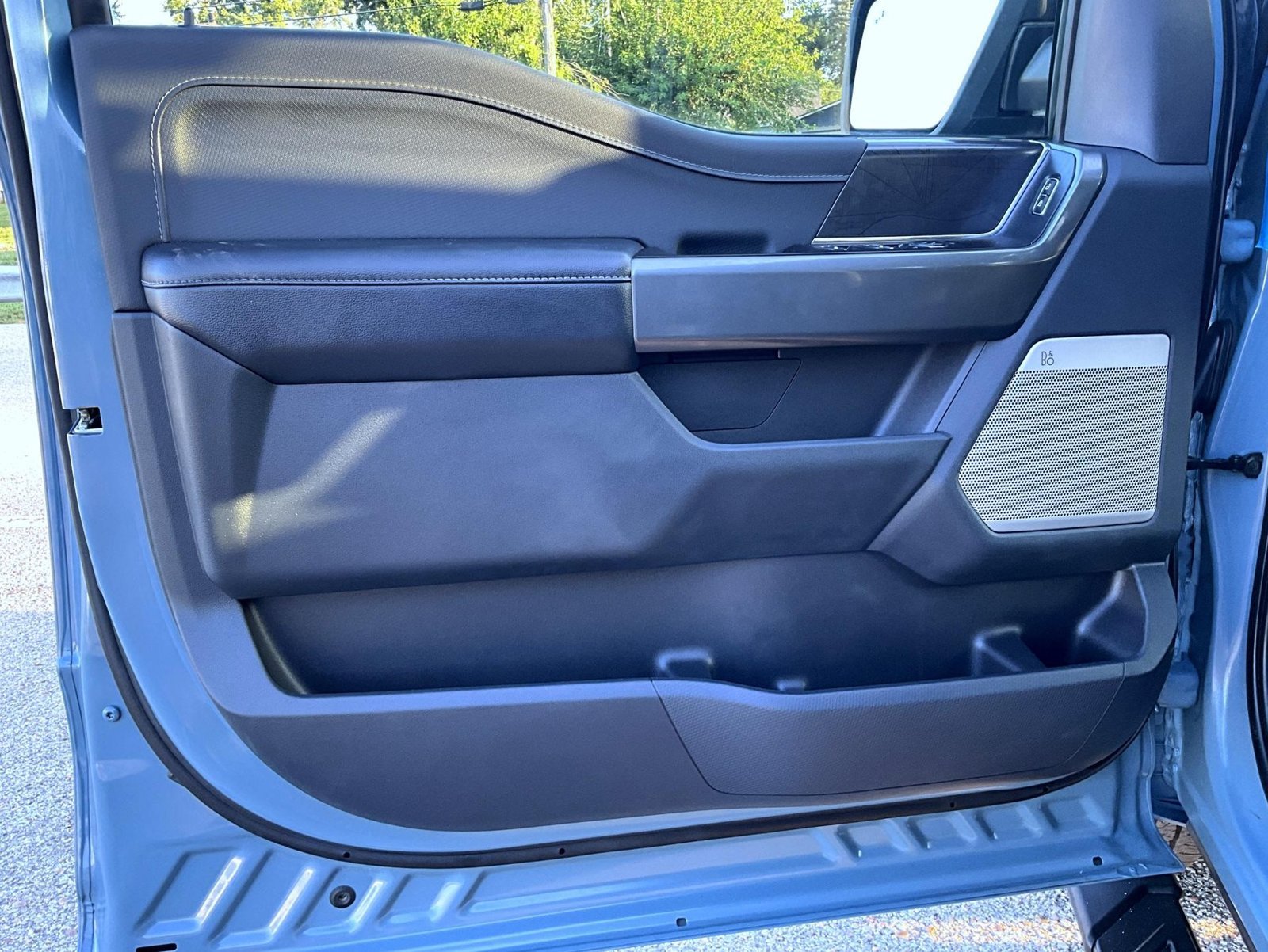 Used 2023 Blue Ford XLT image 11