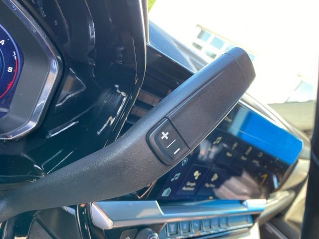 Used 2024 Iridescent Pearl Tricoat Chevrolet High Country DRW image 25