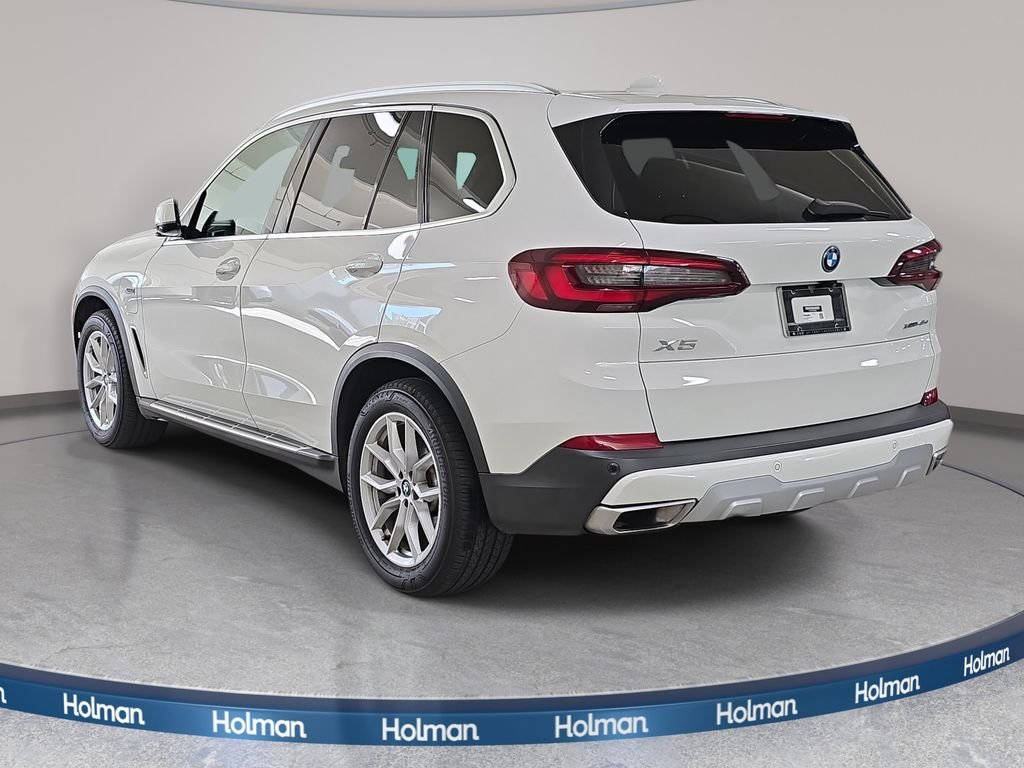 Certified Used 2023 Alpine White BMW xDrive45e image 8