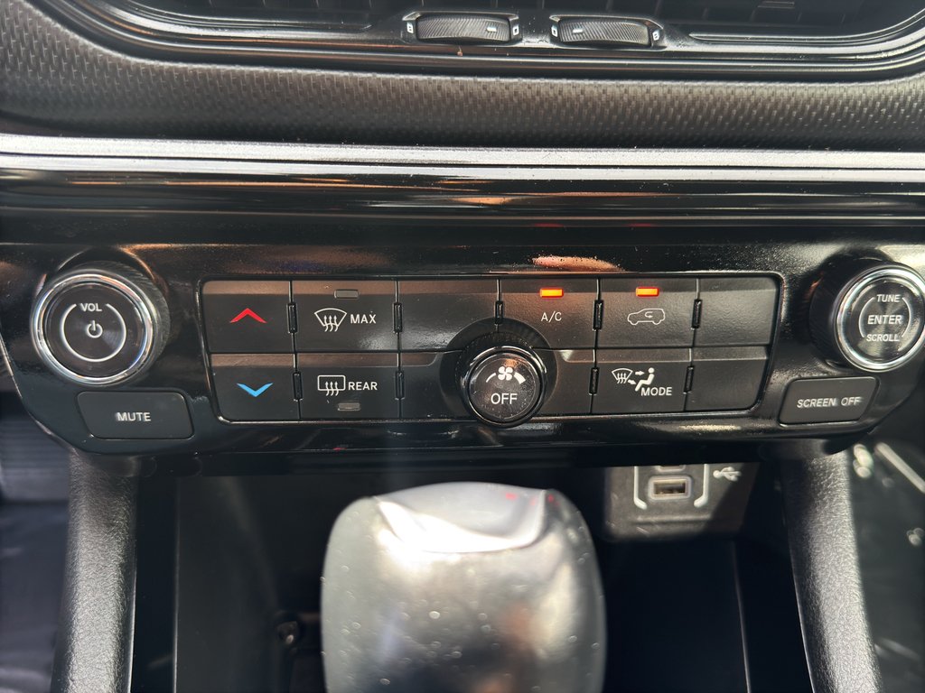 Used 2023 Bright White Clearcoat Jeep Altitude image 25