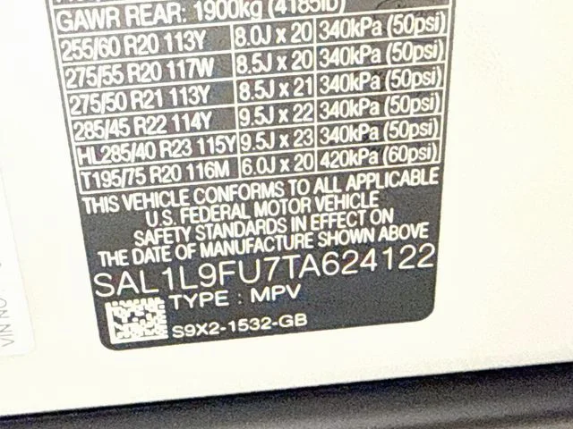 Used 2026 Gray Land Rover Dynamic SE image 34