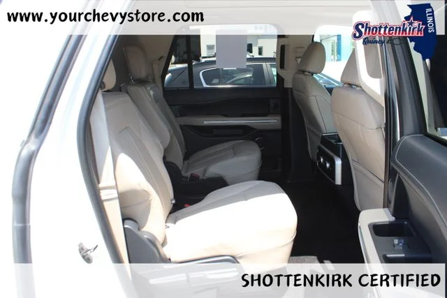 Used 2022 White Ford Limited image 15