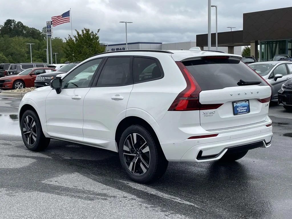 New 2026 Crystal White Metallic Volvo Plus image 26