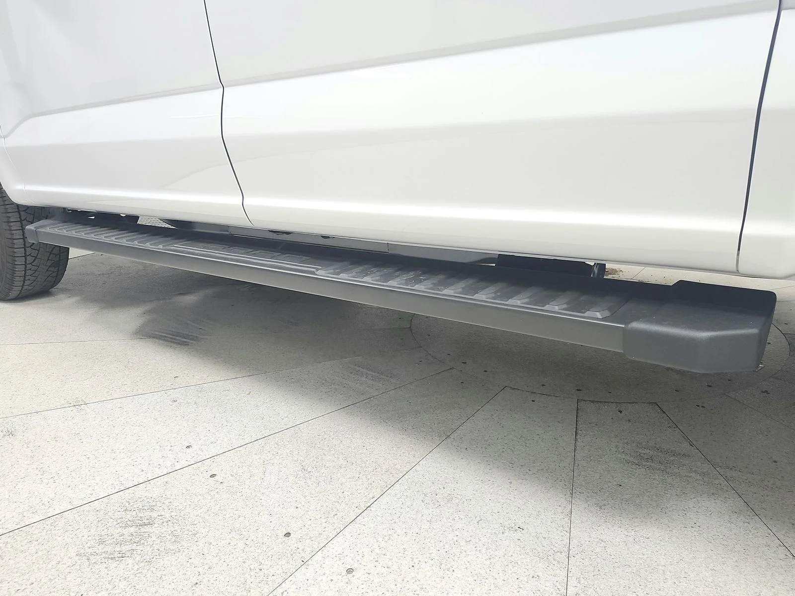 New 2026 Oxford White Ford XLT image 51