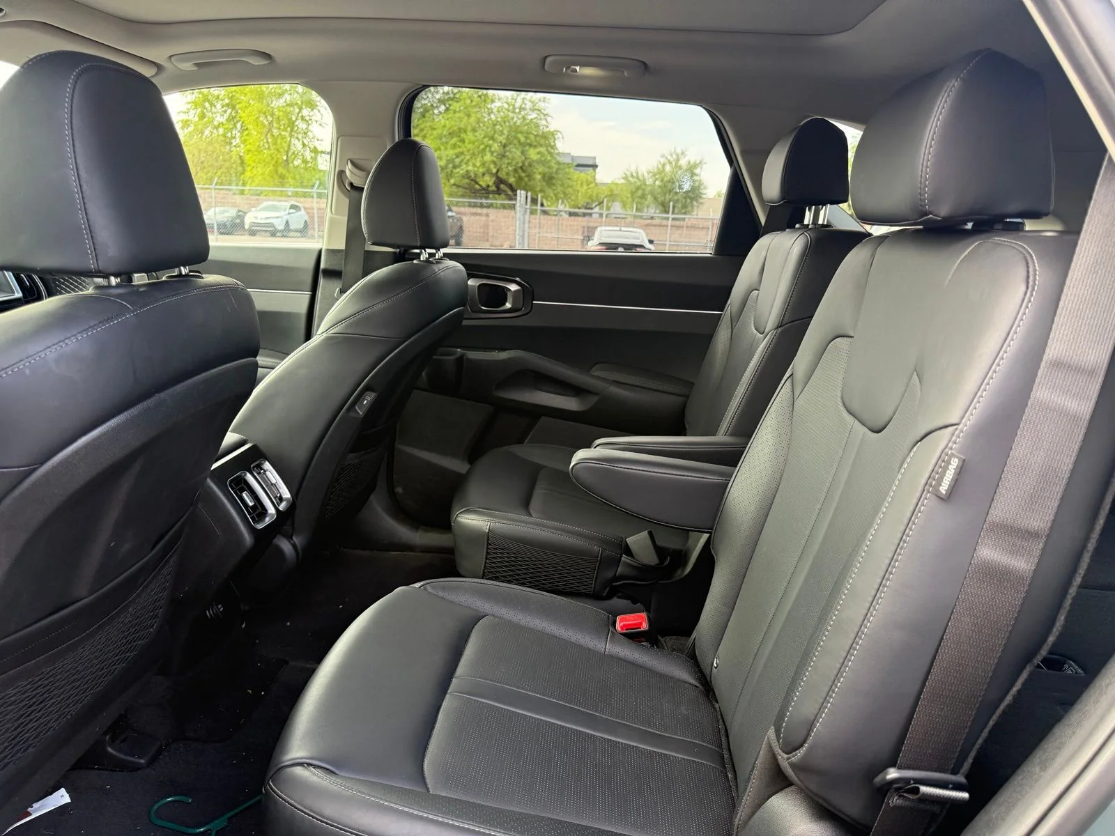 Used 2025 Cityscape Green Kia EX image 9