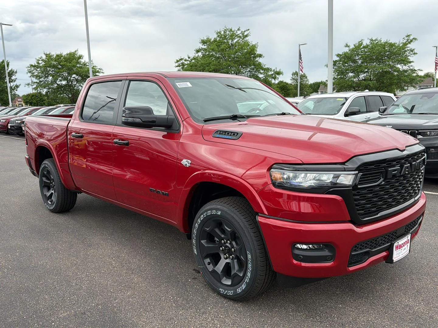 New 2026 Molten Red Pearl-Coat Exterior Paint RAM Big Horn image 9
