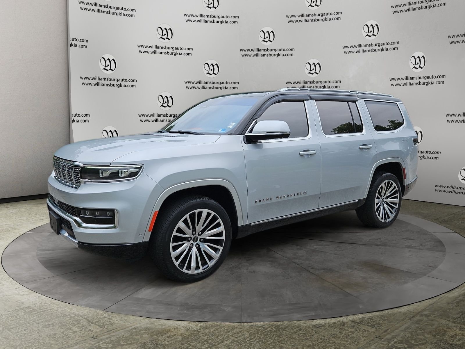 2022 Jeep Grand Wagoneer