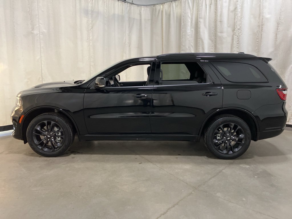 New 2026 Diamond Black Clear-Coat Exterior Paint Dodge GT Plus image 20