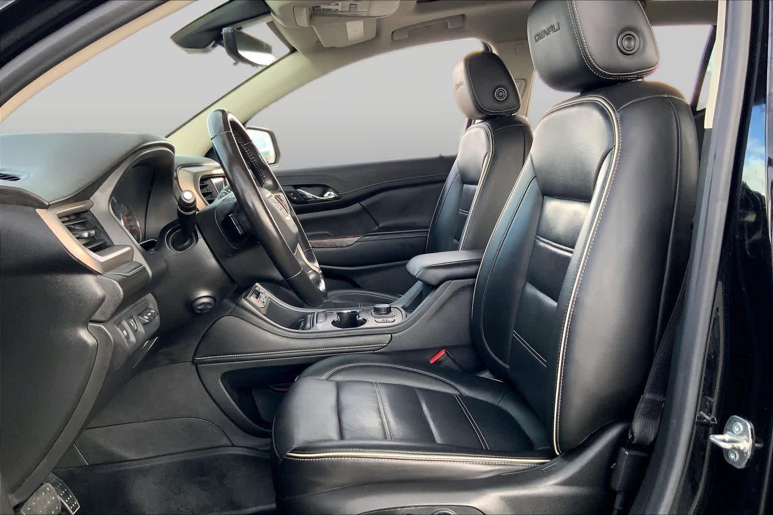 Used 2021 Ebony Twilight Metallic GMC Denali image 8
