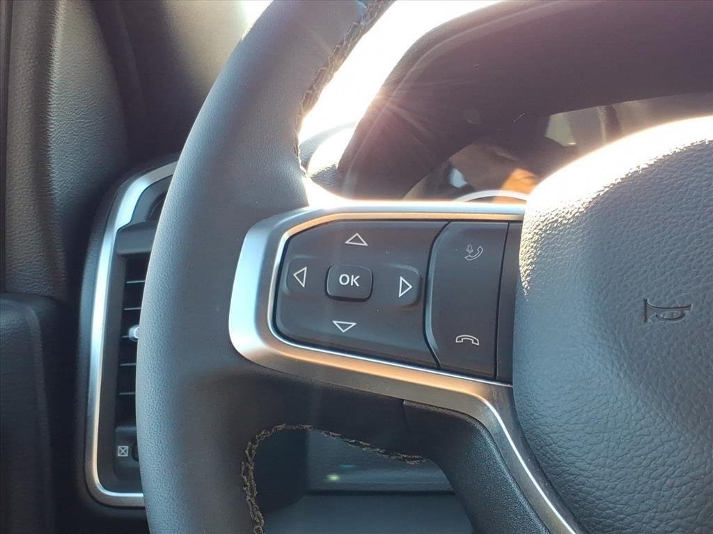 Used 2025 Diamond Black Crystal Pearlcoat Ram Big Horn image 20