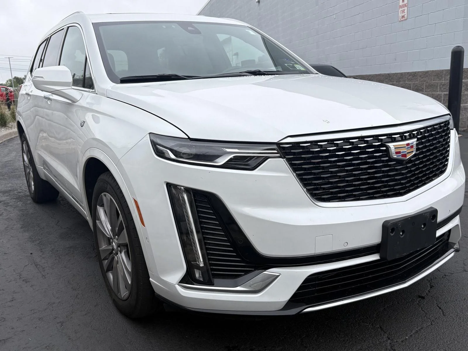 Used 2023 Crystal White Tricoat Cadillac AWD Premium Luxury image 3