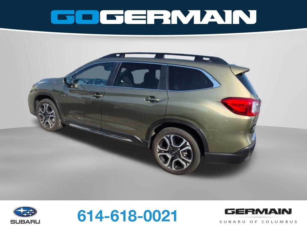 Used 2025  Subaru Limited image 9