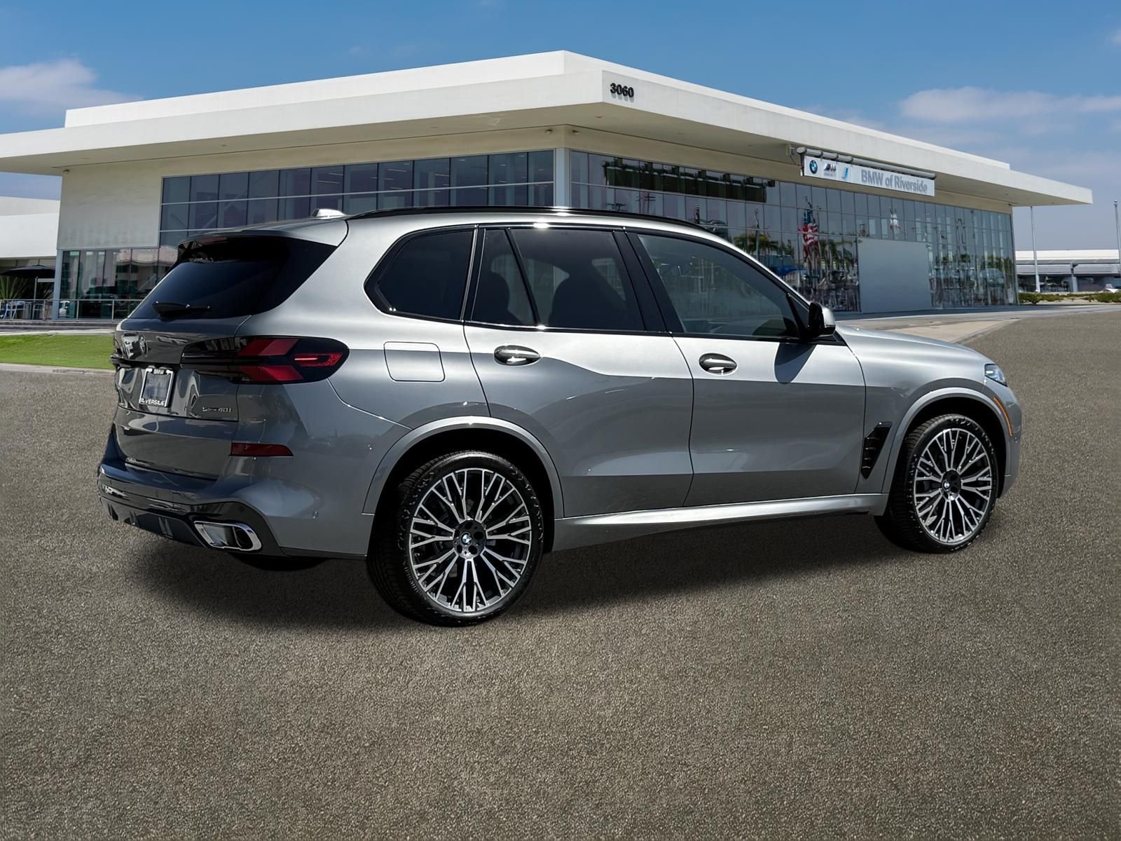New 2026 Skyscraper Grey Metallic BMW sDrive40i image 11