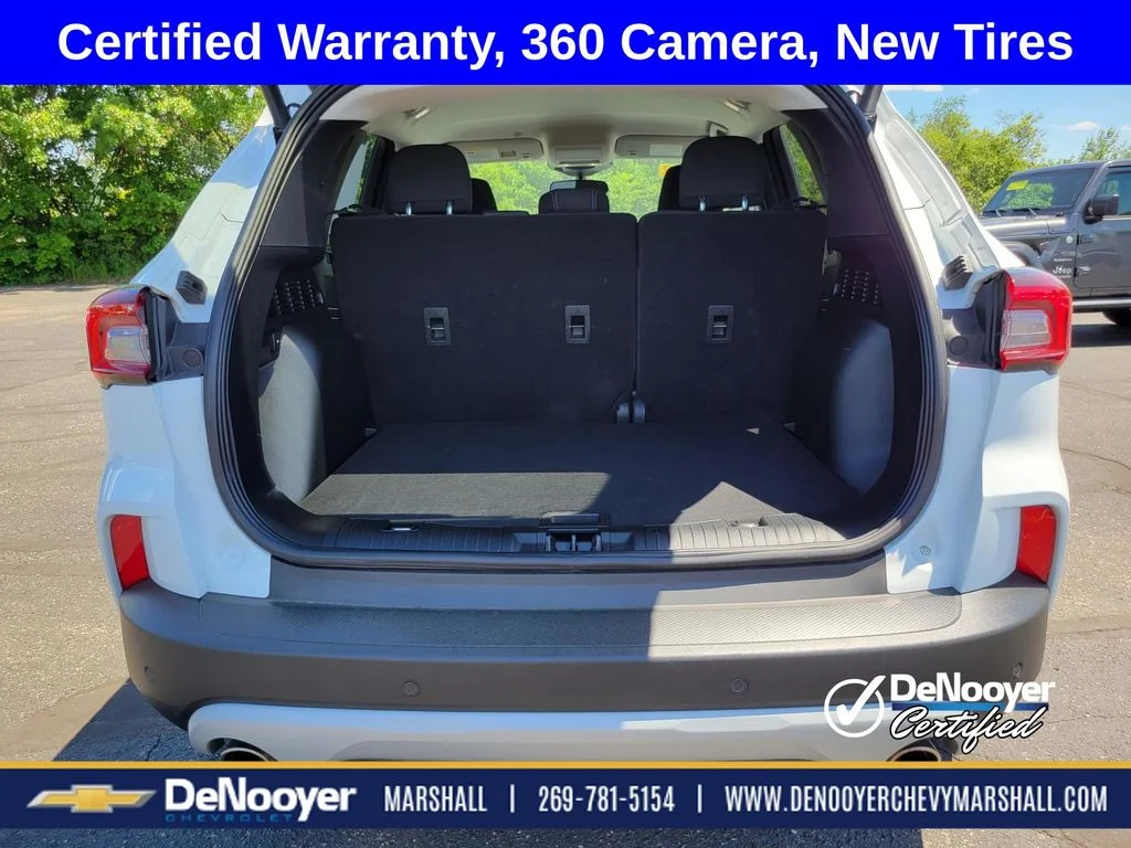 Used 2023 White Ford Active image 23