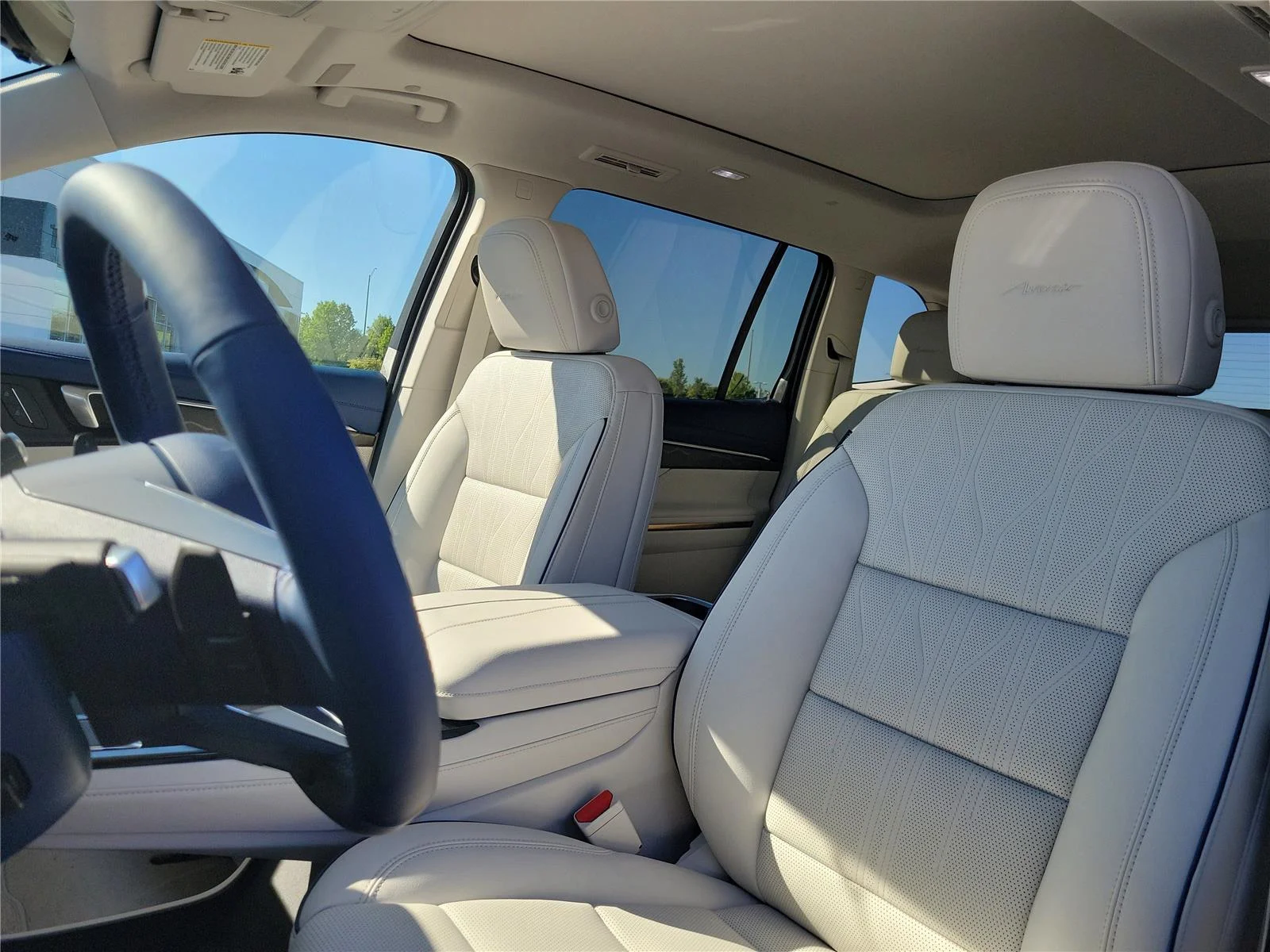 2026 Buick Enclave Avenir - Photo 19