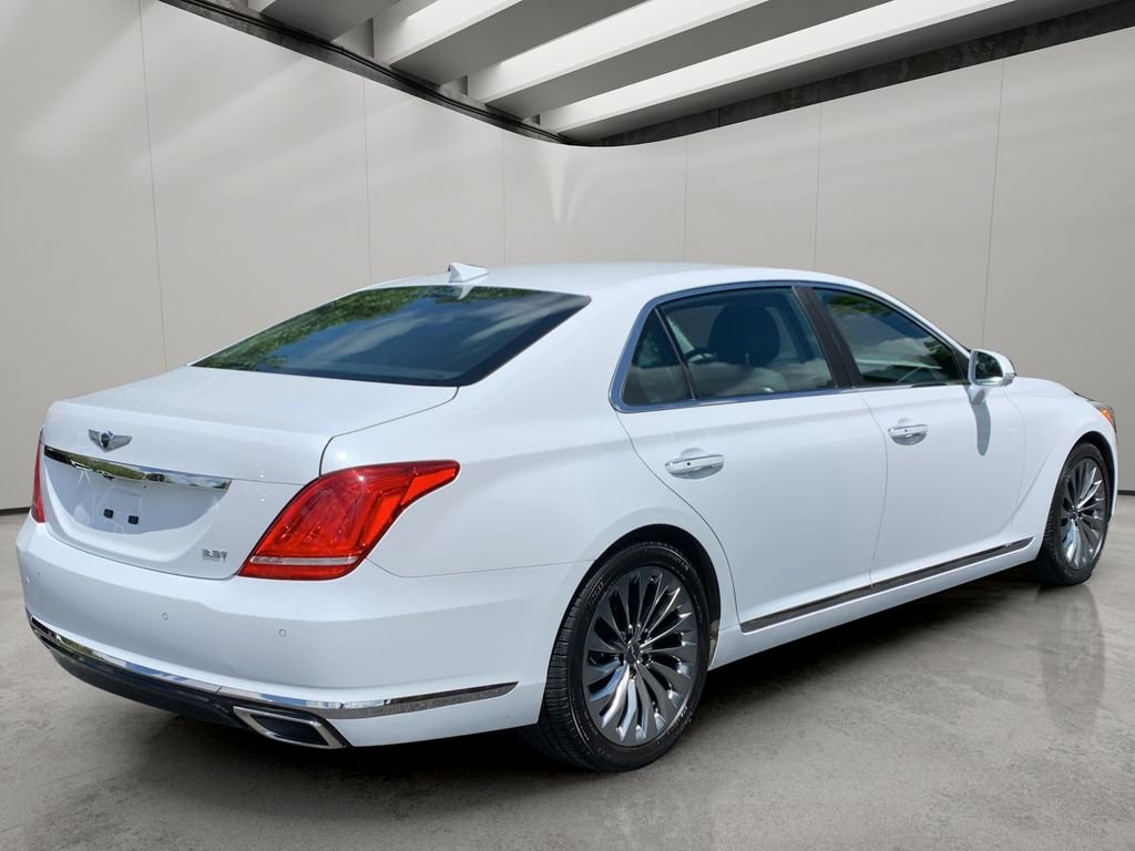 Used 2019 Casablanca White Genesis 3.3T Premium image 5