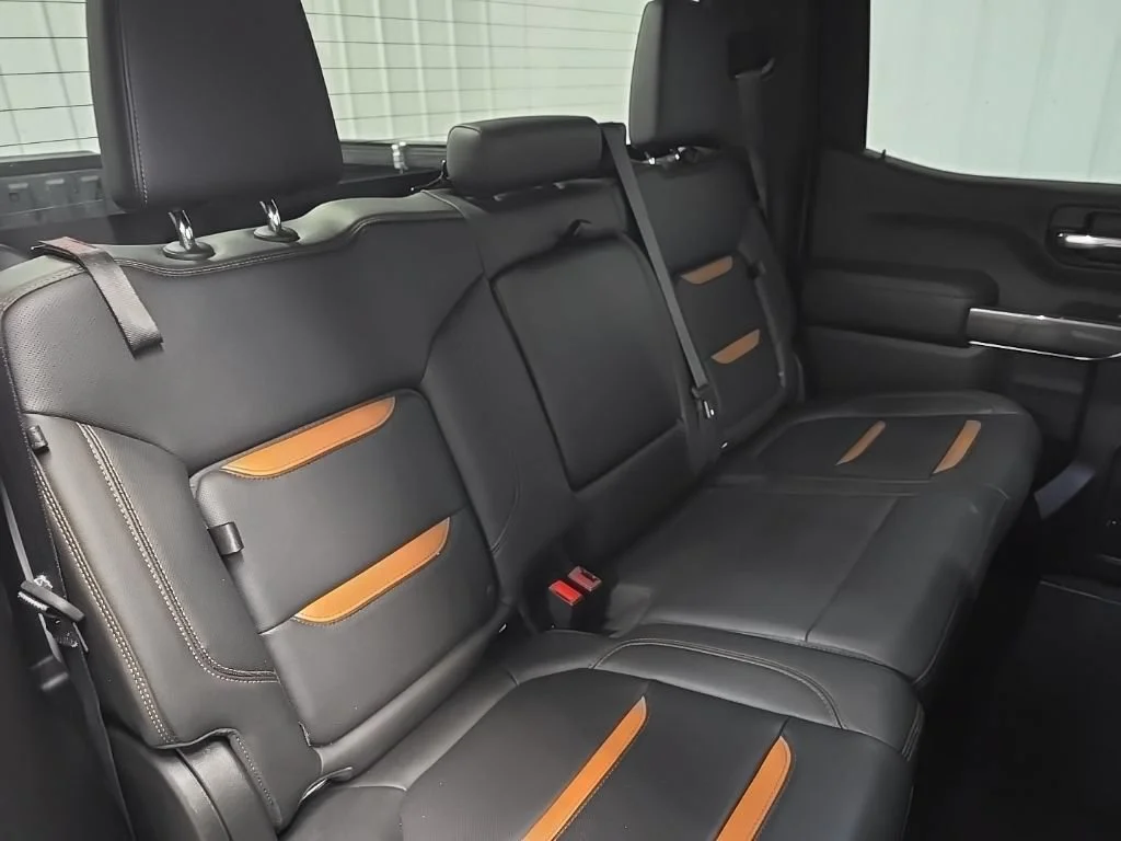 Used 2019 Summit White GMC AT4 image 16