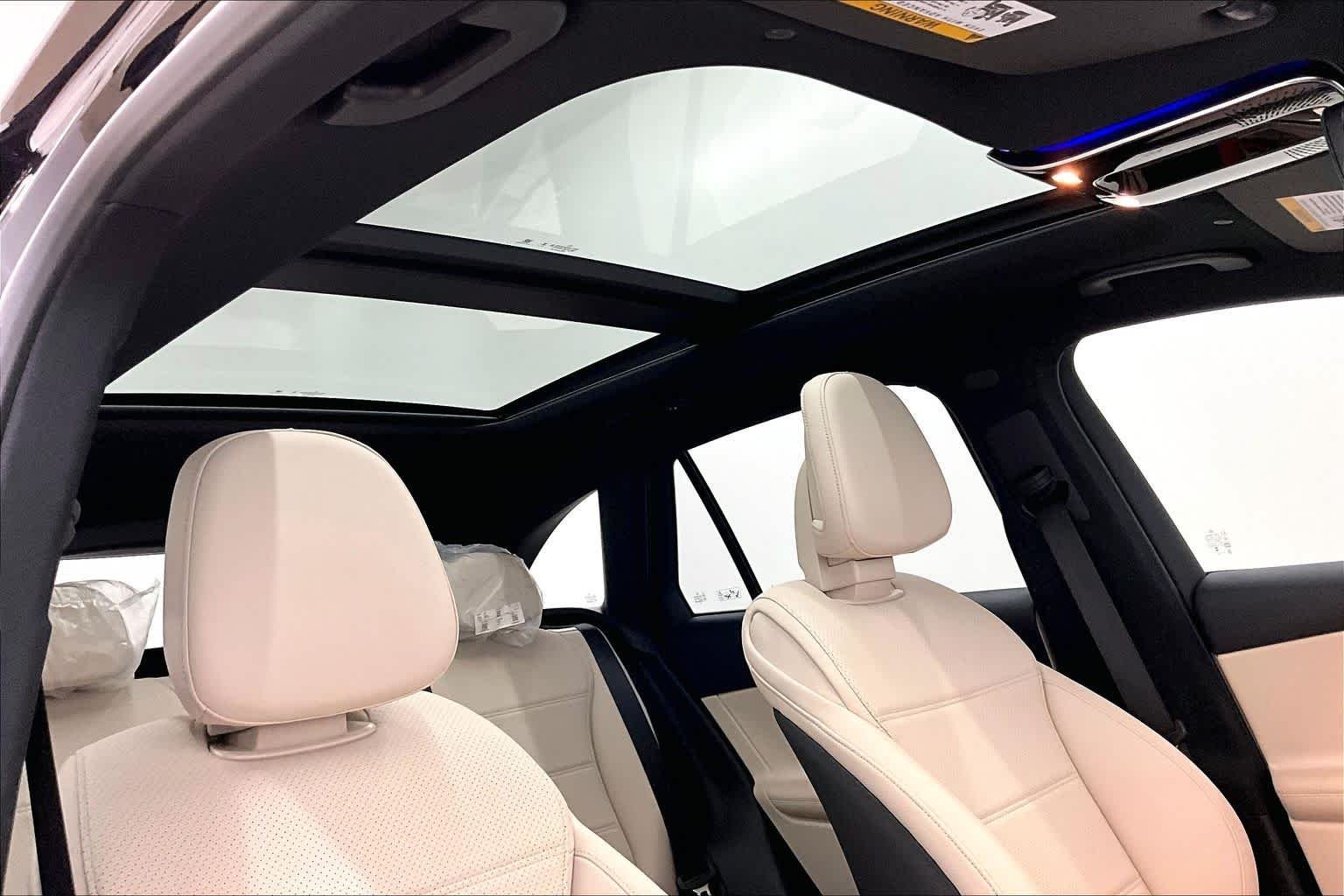New 2026 Black Mercedes-Benz GLC 300 image 22