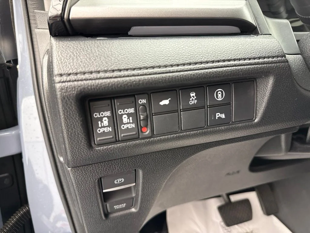 Used 2023 Gray Honda Touring image 20