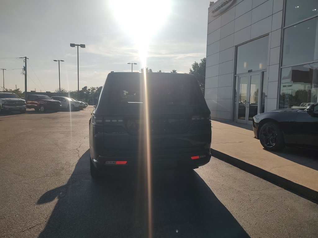 Used 2024 Black Jeep Series II image 4