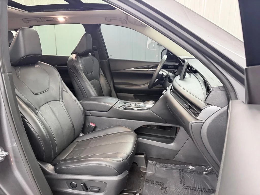 Certified Used 2023 Gray INFINITI PURE image 41