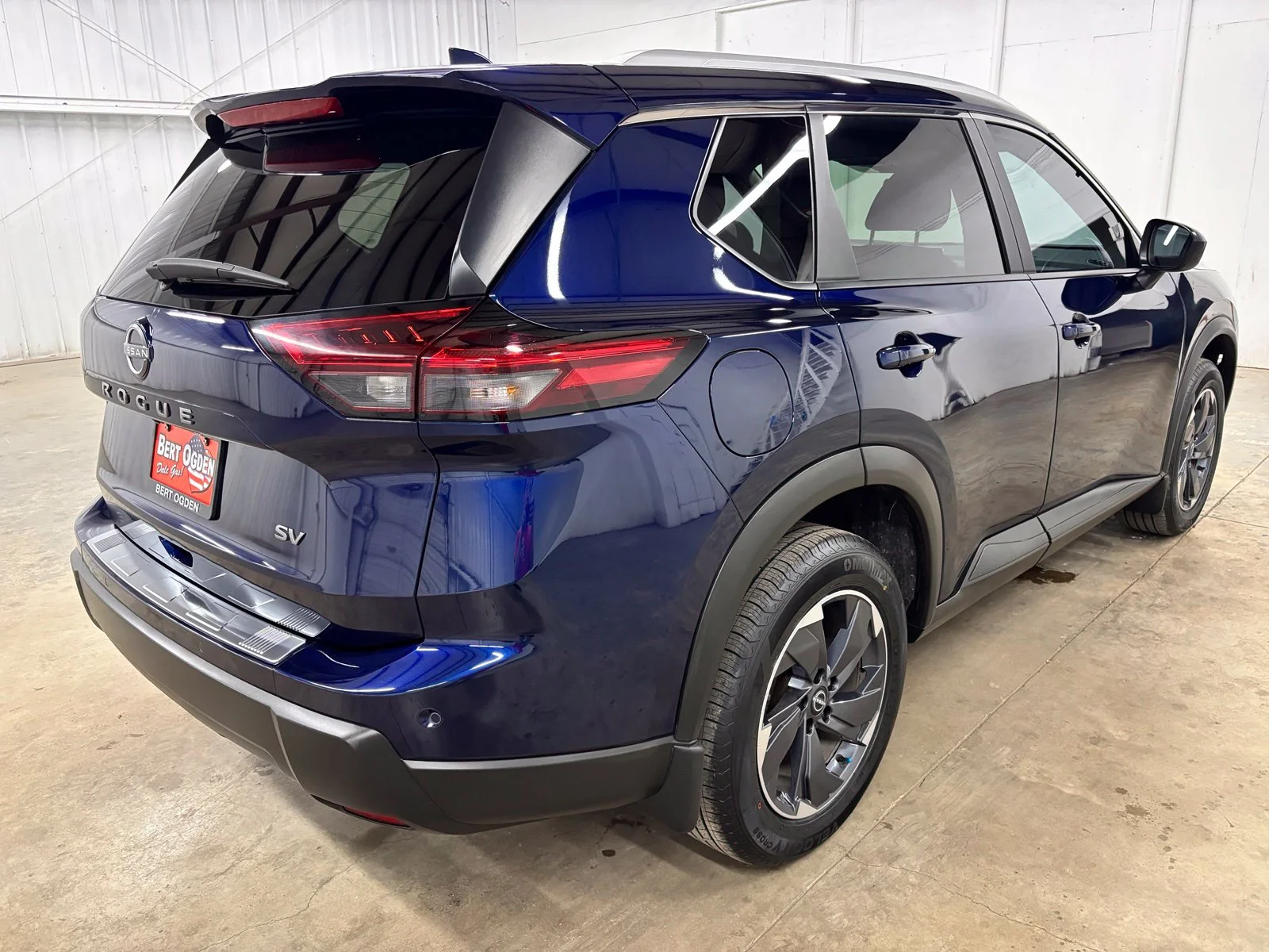 Used 2024 Blue Nissan SV image 6