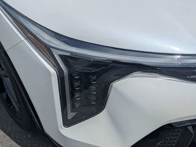New 2026 Snow White Pearl Kia GT-Line Turbo image 9