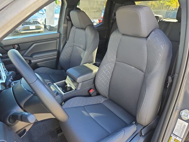 2025 Toyota Tacoma SR5 - Photo 14