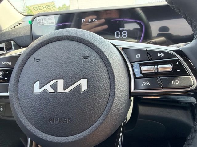 New 2026 White Kia S image 20