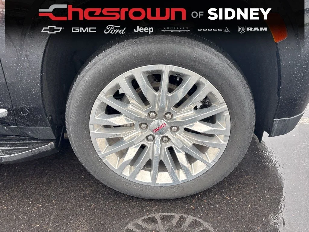 Used 2023 Black GMC SLT image 12