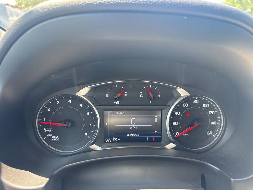 Used 2024 Downpour Metallic GMC SLE image 14