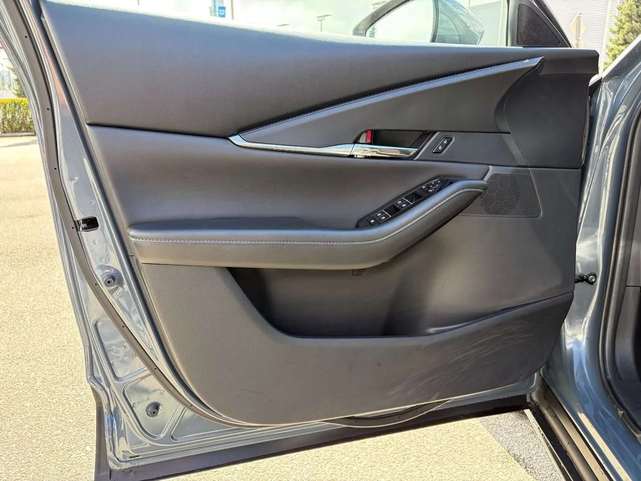 Used 2023  Mazda GS image 22