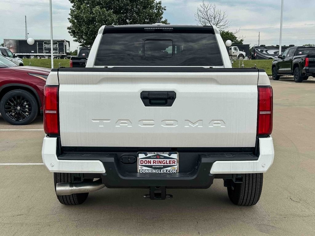 2025 Toyota Tacoma SR5 - Photo 6