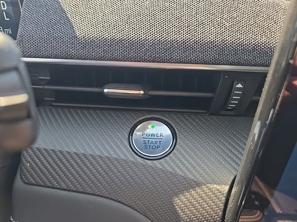 Used 2021 White Ford Premium image 18