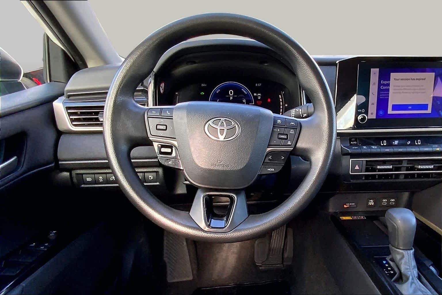Used 2025 Ice Cap Toyota LE image 6