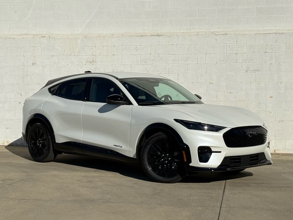 2026 Ford Mustang-Mach-e Premium's photo