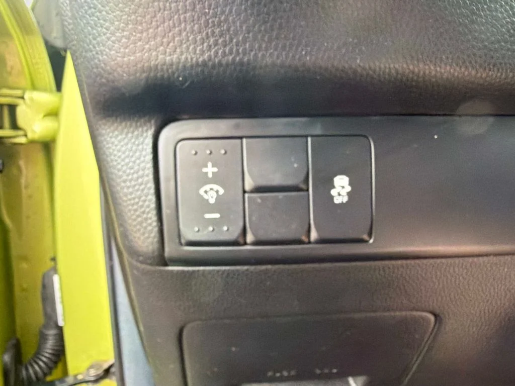 Used 2019 Alien II Kia Base image 31
