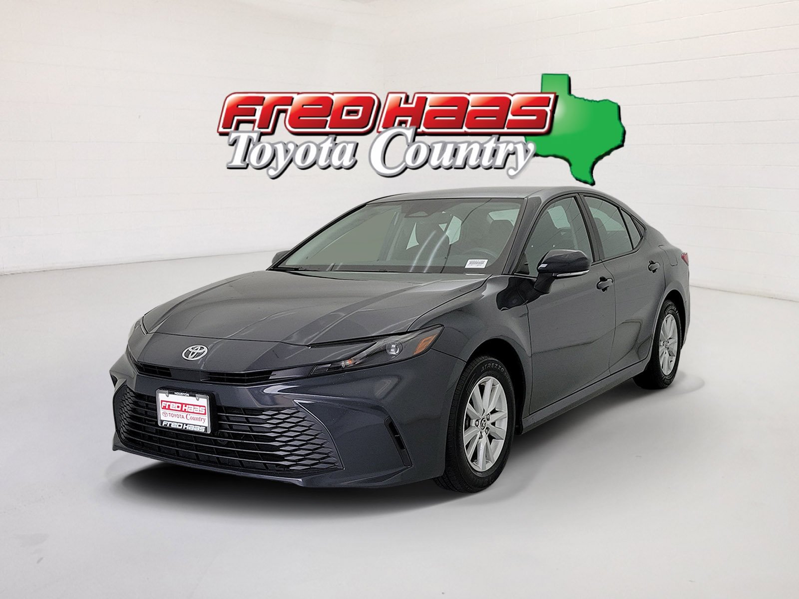 Used 2025 Underground Toyota LE image 1