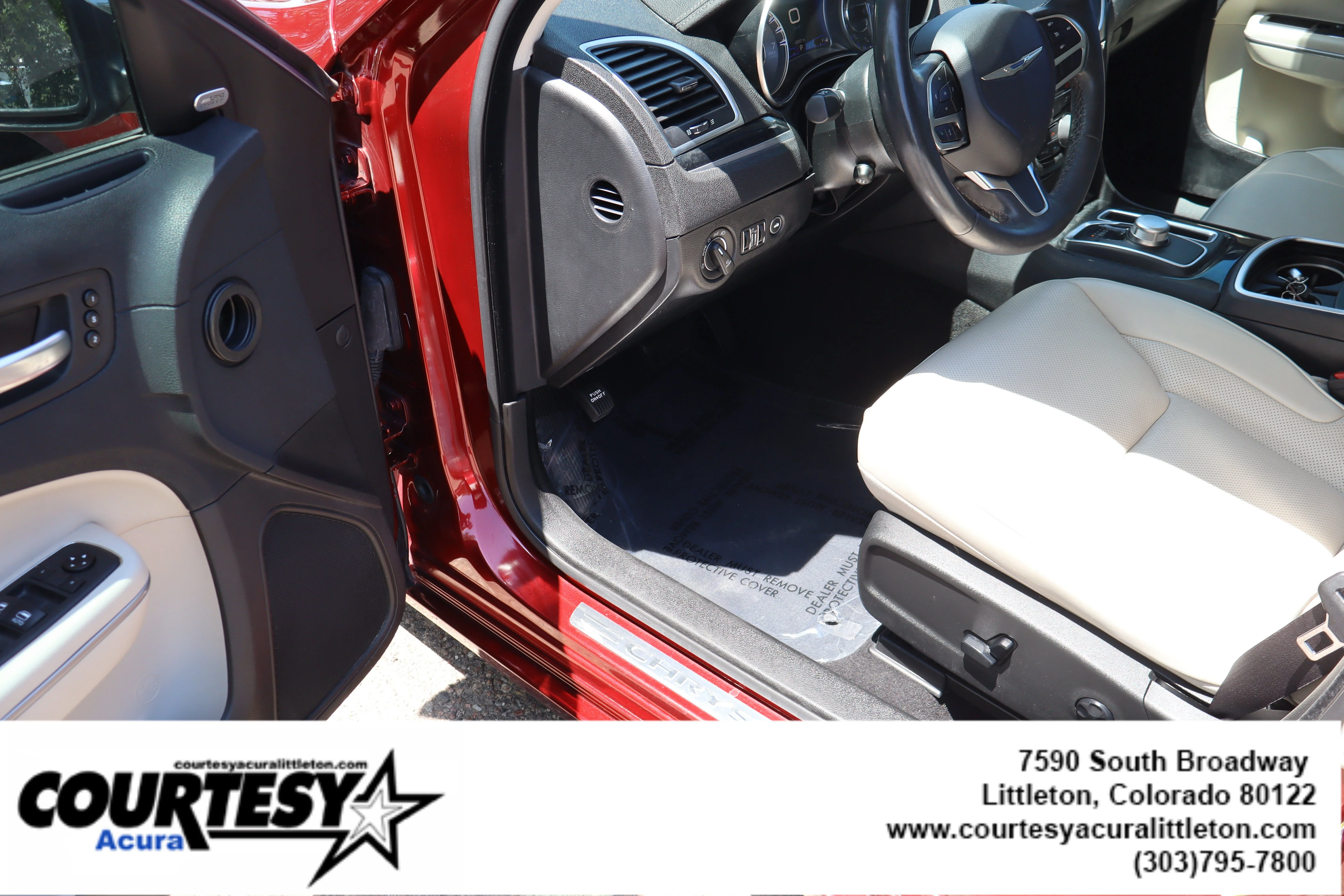 Used 2020 Velvet Red Pearlcoat Chrysler Limited image 21