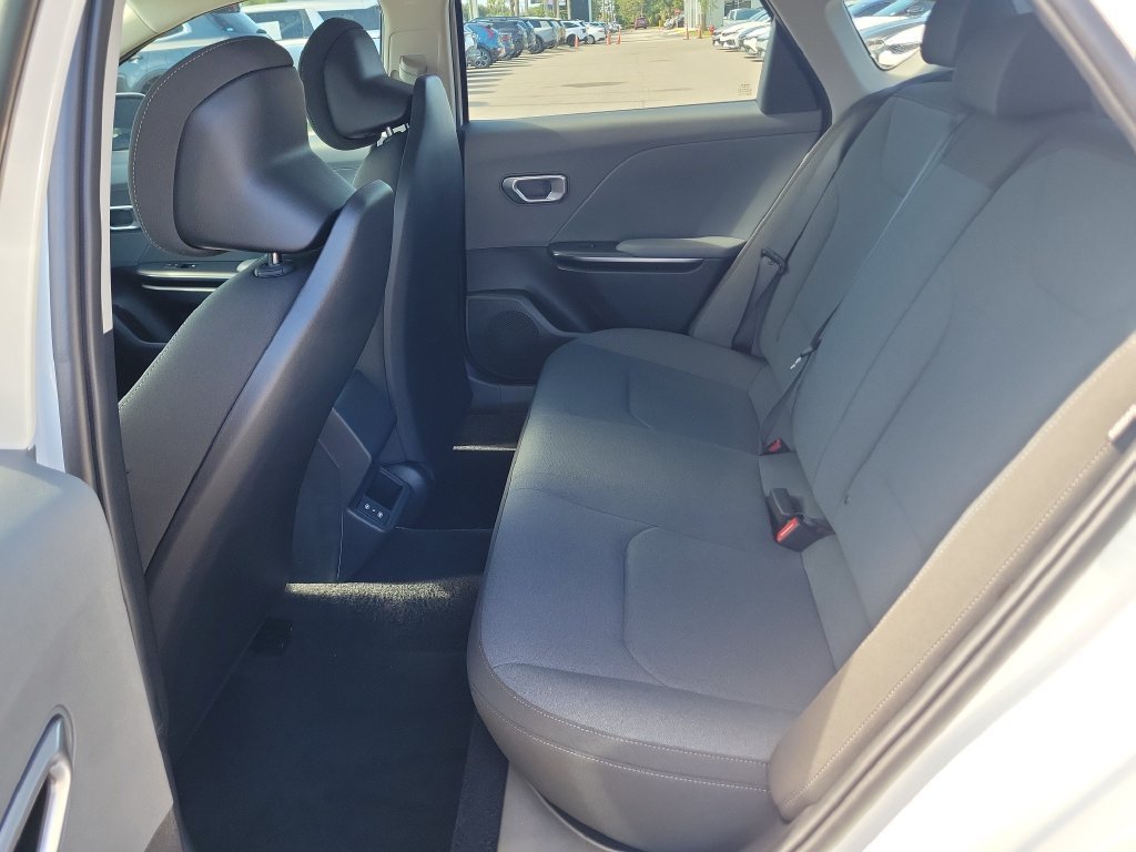 New 2026 Snow White Pearl Kia LXS image 14