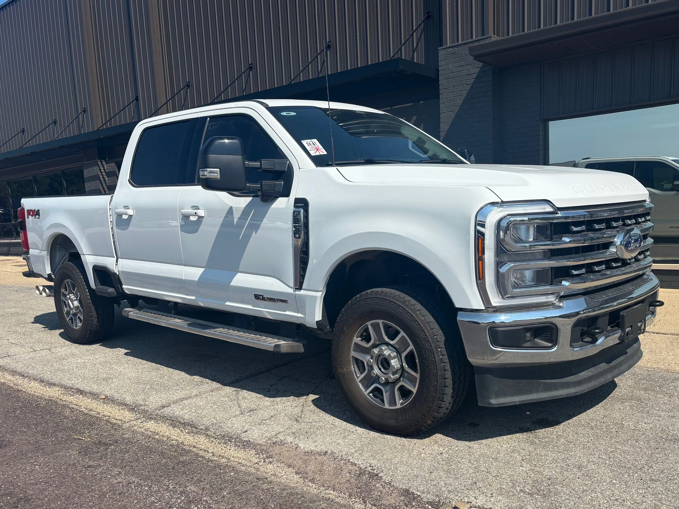 Used 2025 Oxford White Ford LARIAT image 3
