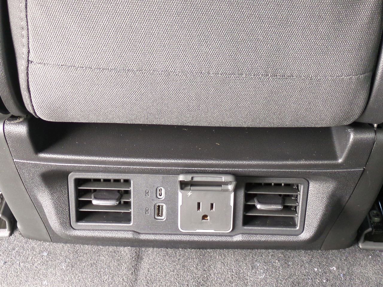 2026 GMC Sierra 1500 SLE - Photo 21