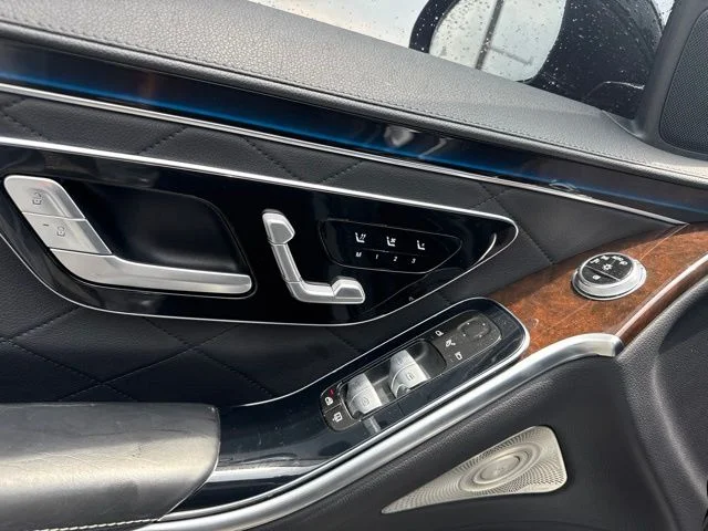 Used 2021 Black Mercedes-Benz S 580 image 4
