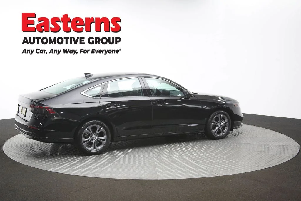 Used 2024 Black Honda EX-L image 42
