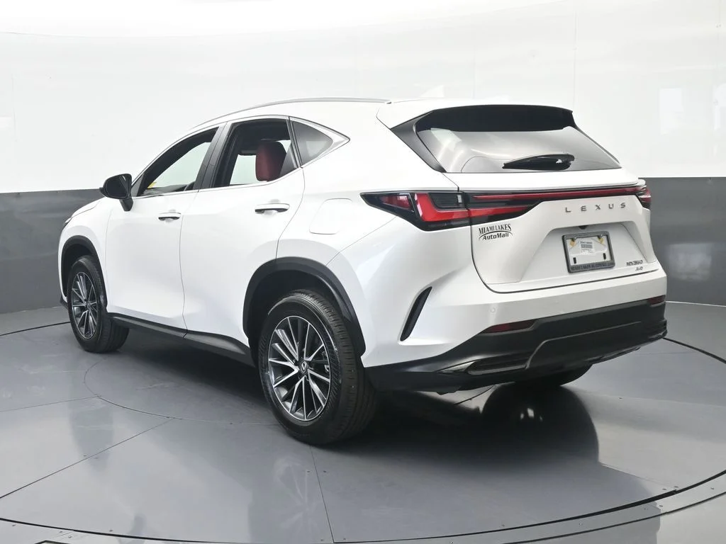 Used 2025 White Pearl Lexus 350 Premium image 4