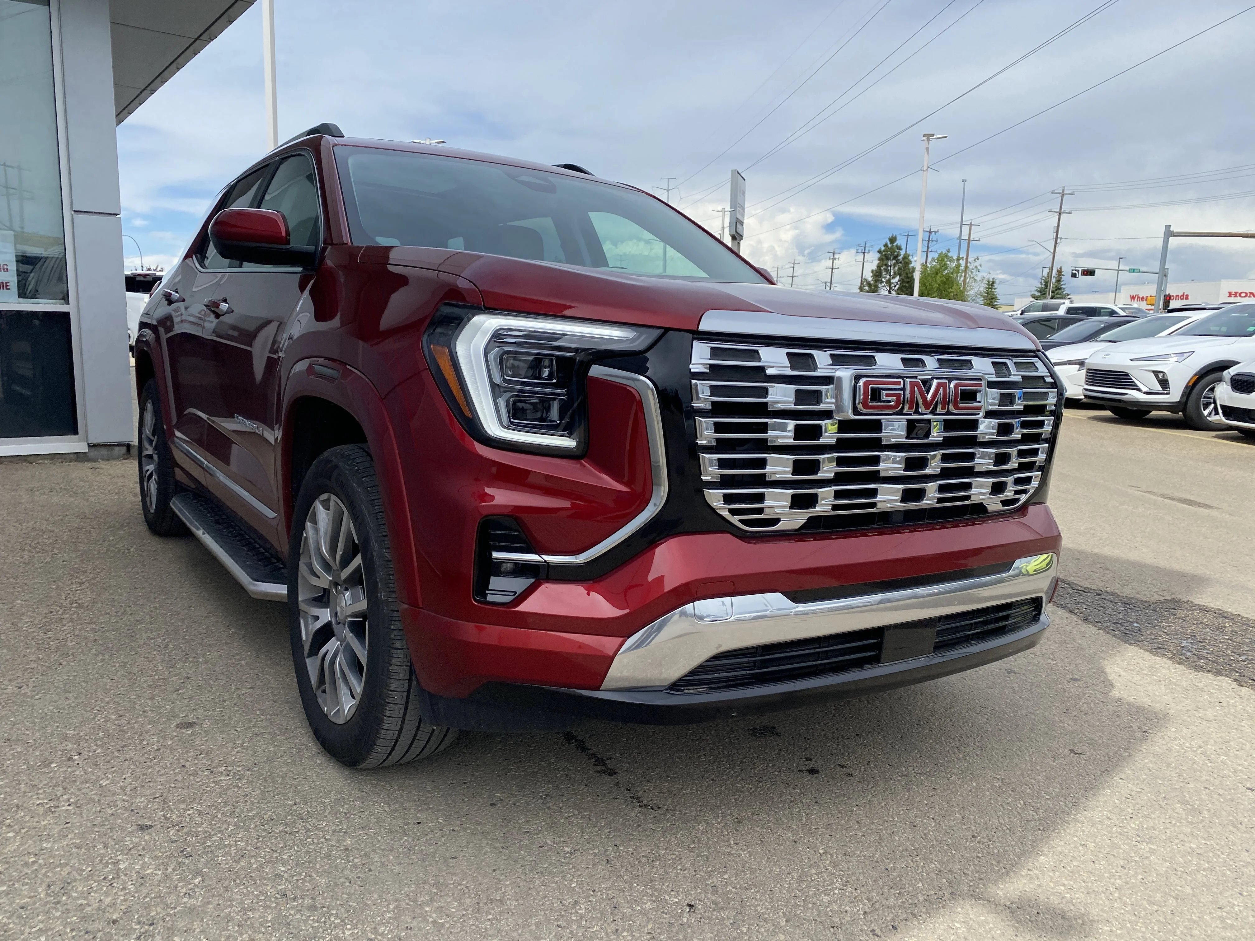 Certified Used 2026 Red GMC AWD Denali * RUNNING BOARDS * PANORAMIC SUNROOF * ALMOST NEW * image 6