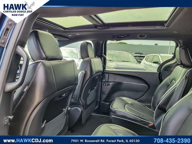 Used 2024 Blue Chrysler Select Premium S Appearance image 13