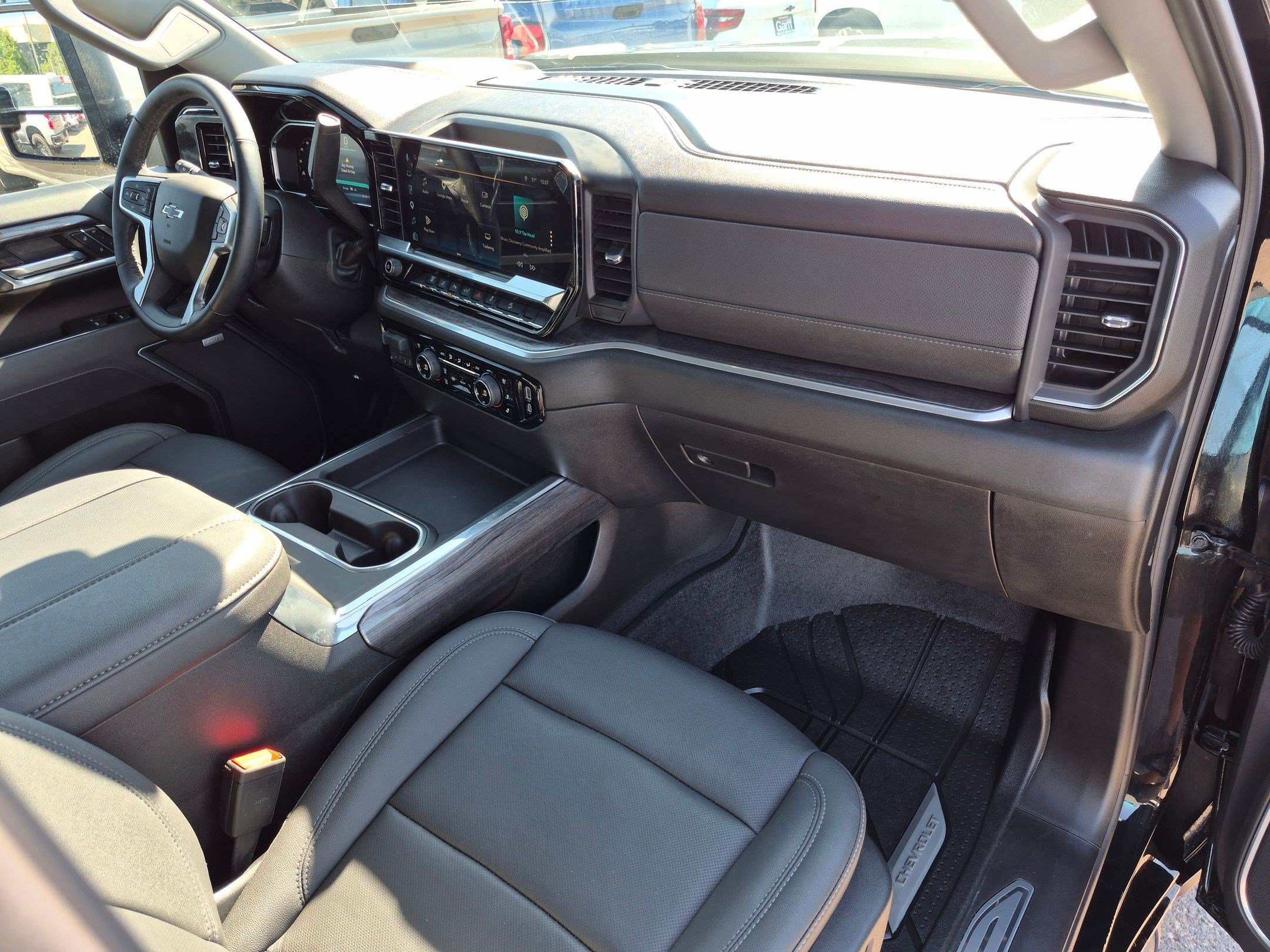 Used 2026 Black Chevrolet LTZ image 33